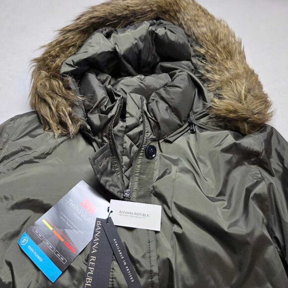 New XL Banana Republic water resistant parka with removable hood in olive - Picture 4 of 12